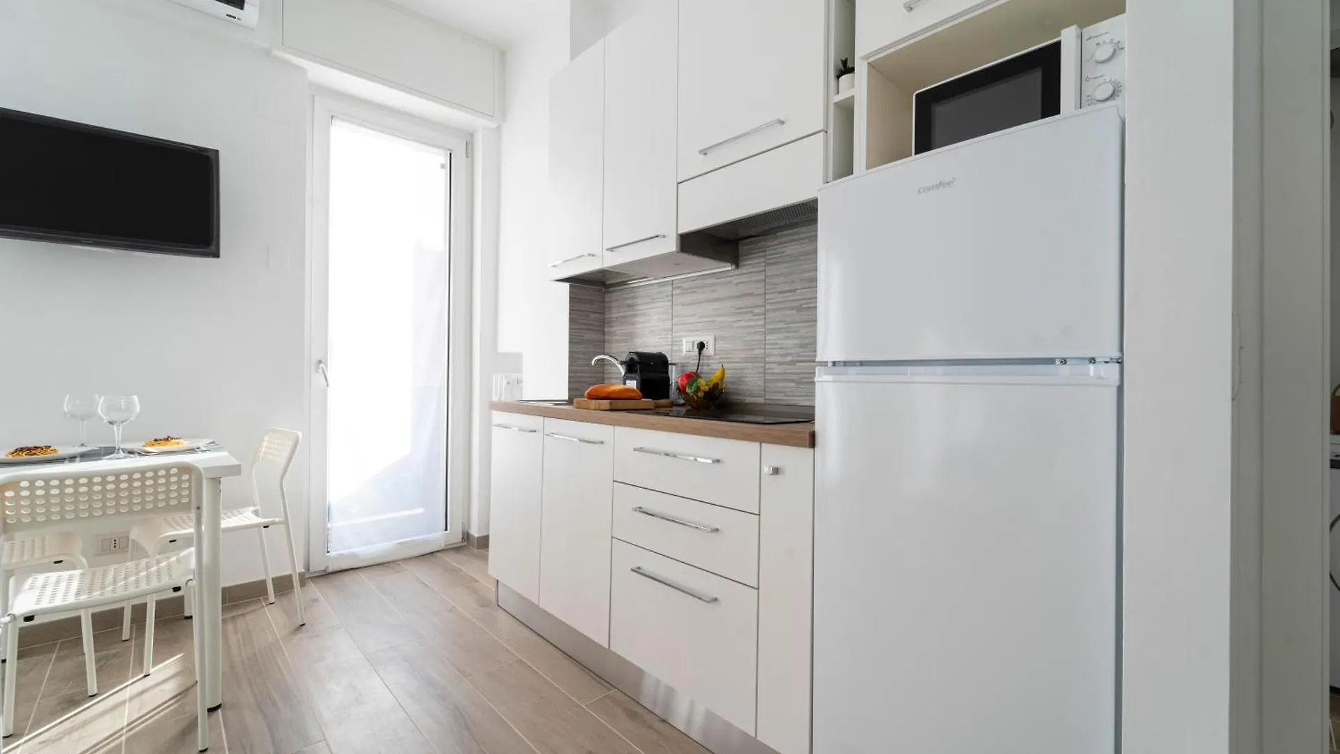 Modern Flat 10 Minutes Duomo Apartment Milan