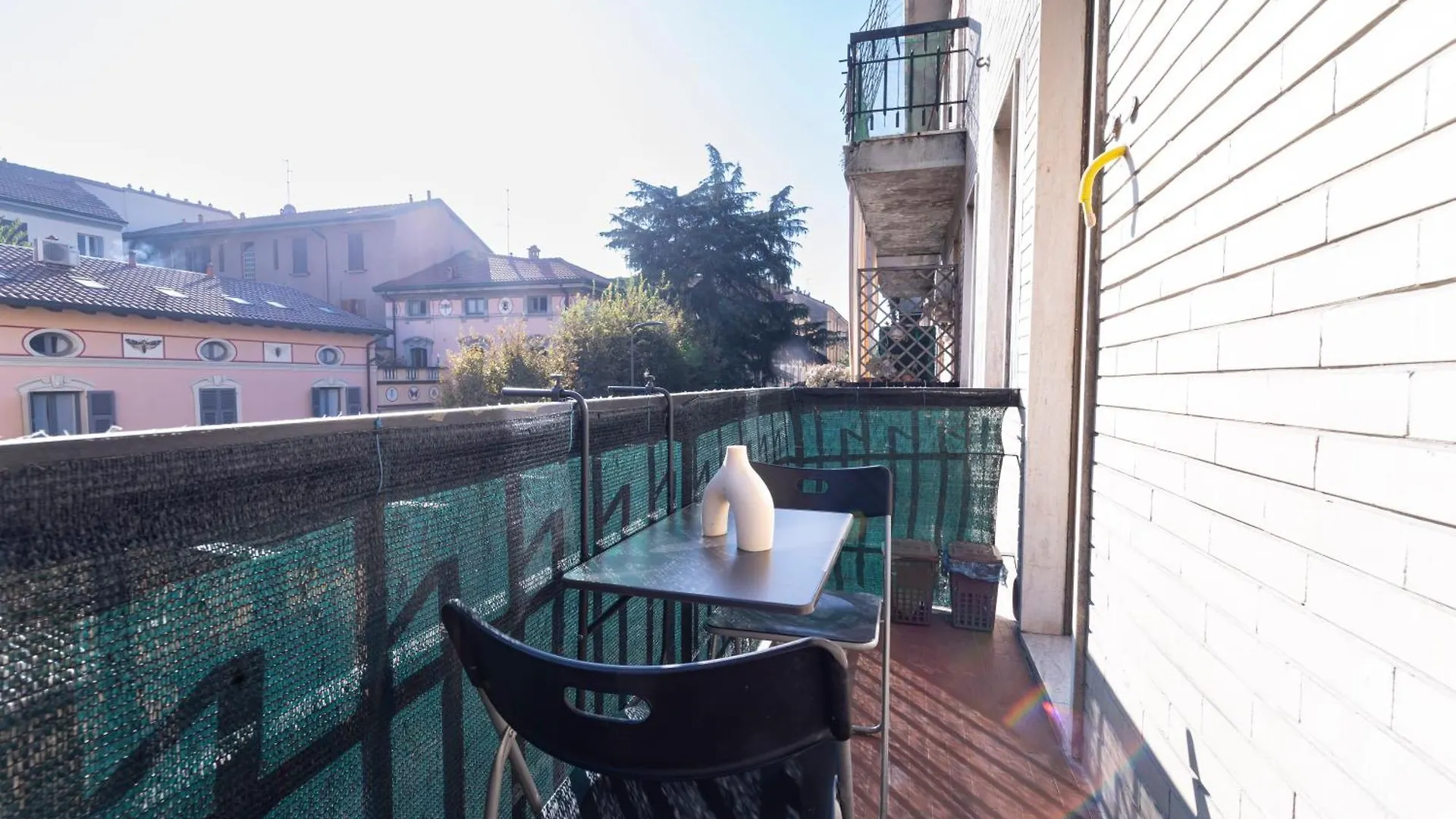 Modern Flat 10 Minutes Duomo Apartment Milan Italy